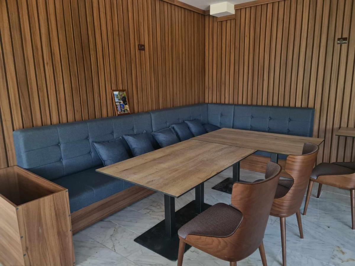 Hotel Lohovo Bihać Zewnętrze zdjęcie