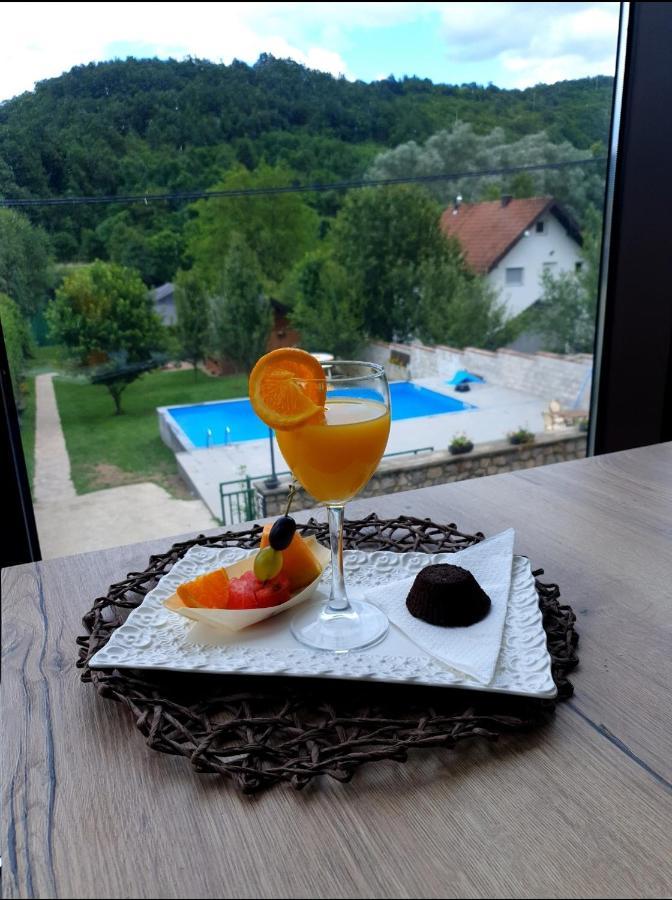 Hotel Lohovo Bihać Zewnętrze zdjęcie
