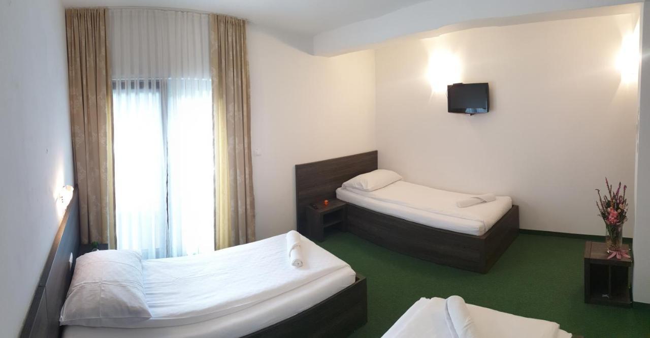 Hotel Lohovo Bihać Zewnętrze zdjęcie