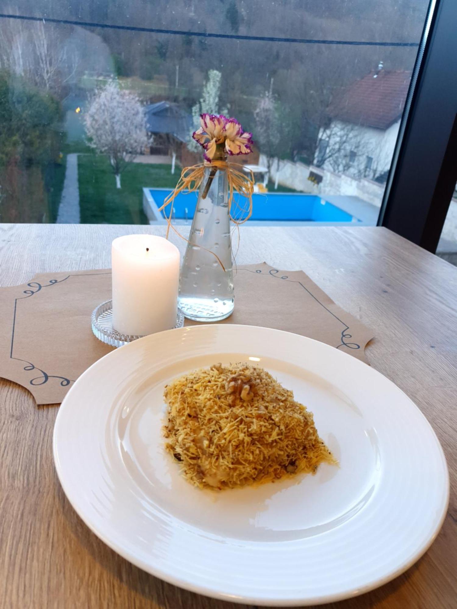 Hotel Lohovo Bihać Zewnętrze zdjęcie